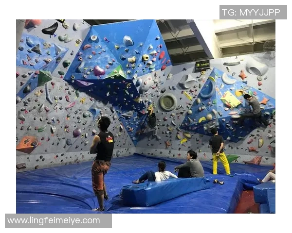 运动攀岩耐力提升之道聚焦北京攀岩队的训练与发展探索 运动攀岩耐力提升之道聚焦北京攀岩队的训练与发展探索