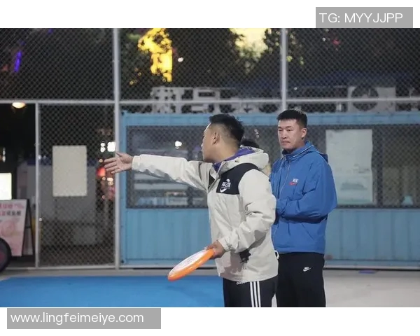 重庆飞盘队与南京飞盘队赛后复盘分析及比赛经验分享