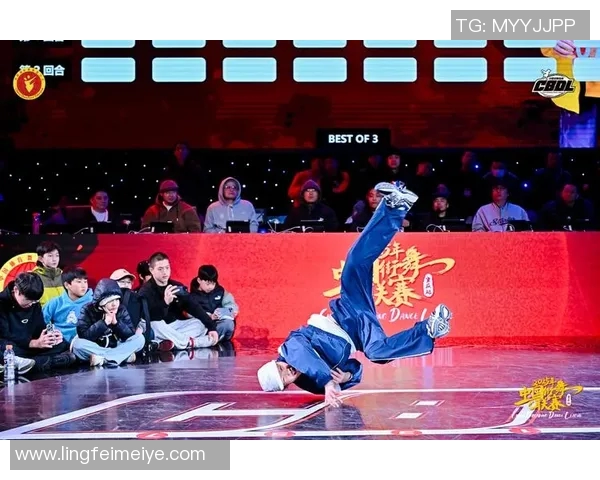 实时新闻南京街舞队与重庆街舞队赛后复盘分析团队意识与表现的深度对比 实时新闻南京街舞队与重庆街舞队赛后复盘分析团队意识与表现的深度对比